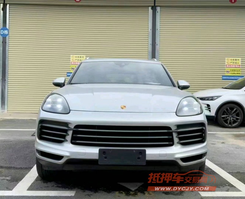 江门21年保时捷卡宴1