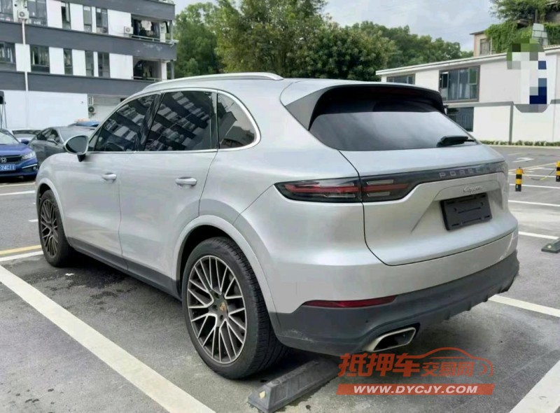江门21年保时捷卡宴4