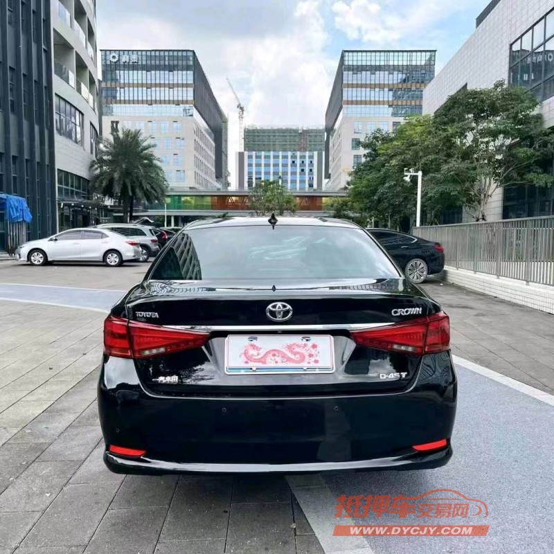 汕头17年丰田皇冠2