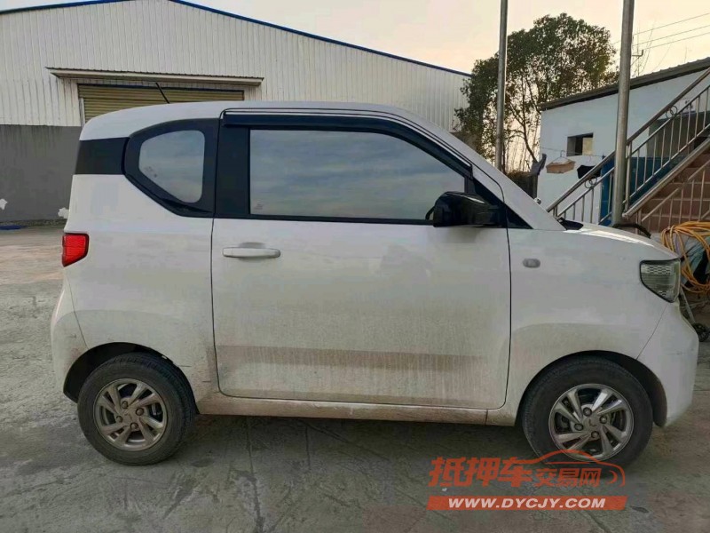 襄陽22年五菱汽車宏光MINI EV5