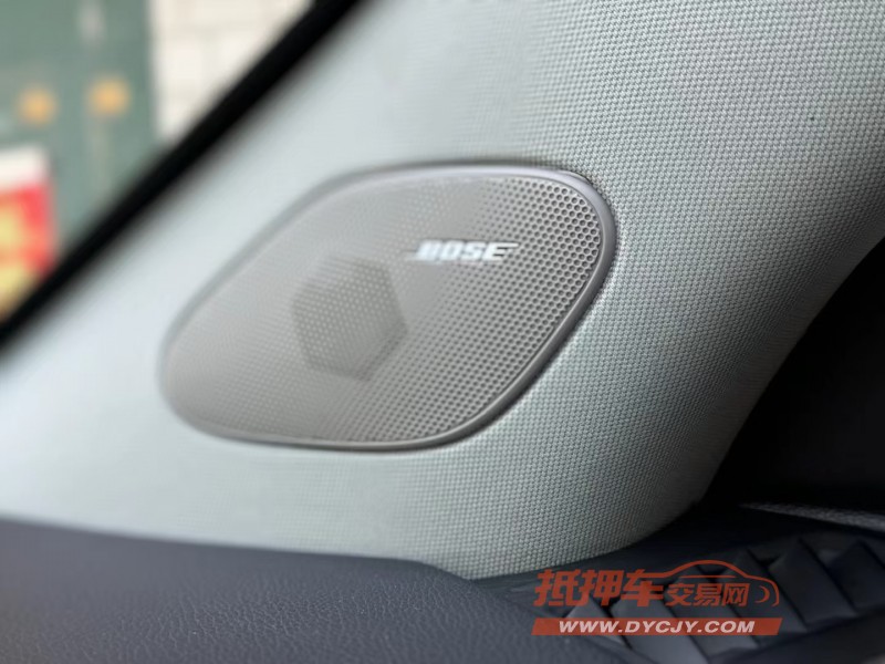 济宁13年凯迪拉克SRX7