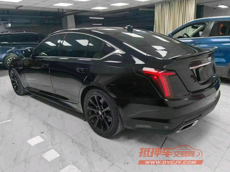 成都20年凯迪拉克CT57