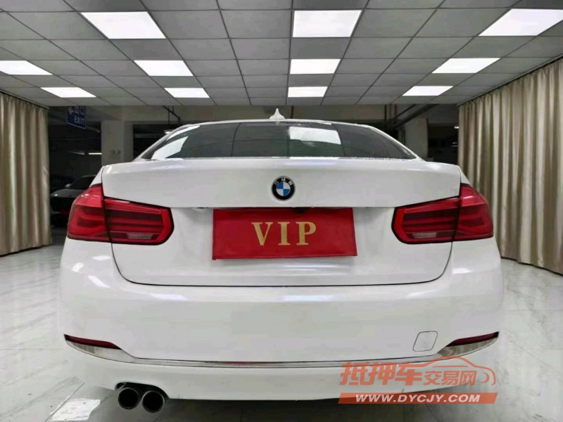 成都17年宝马3系9