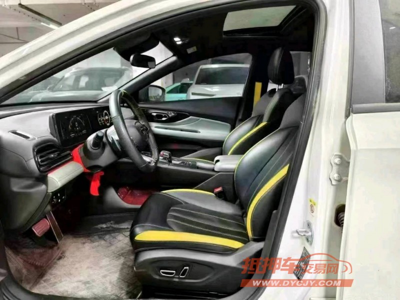 成都23年传祺影豹4