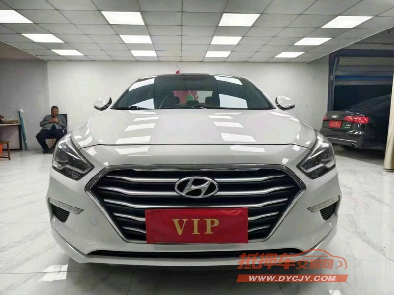 成都17年现代名图1