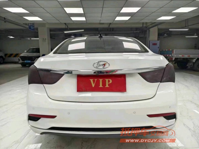 成都17年现代名图9