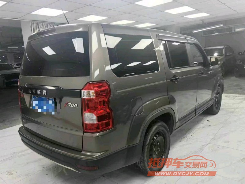 成都20年长安汽车X70A8