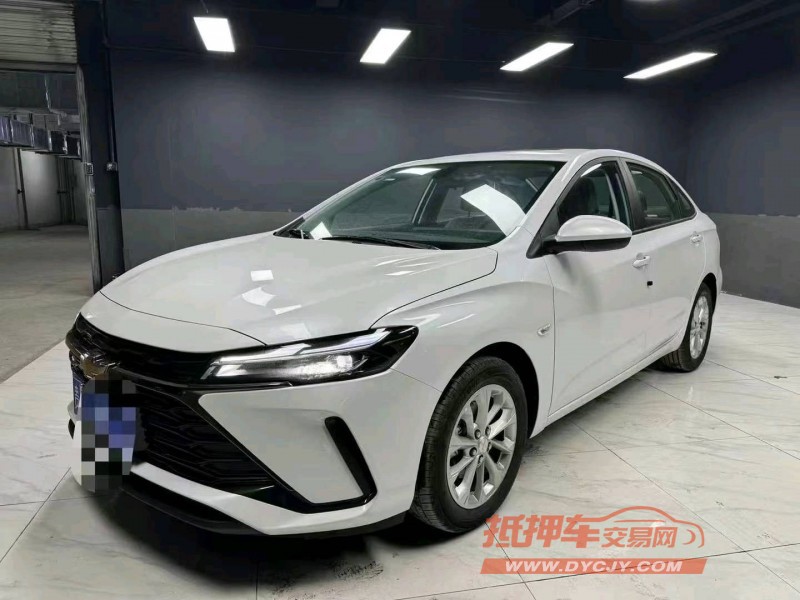 成都24年雪佛兰科鲁泽2