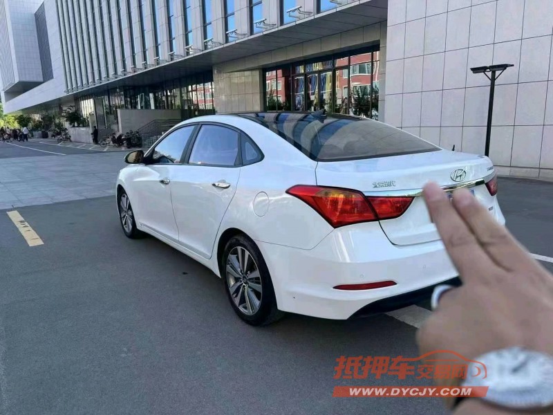 济南17年现代名图7