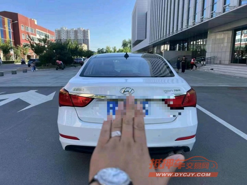 济南17年现代名图9