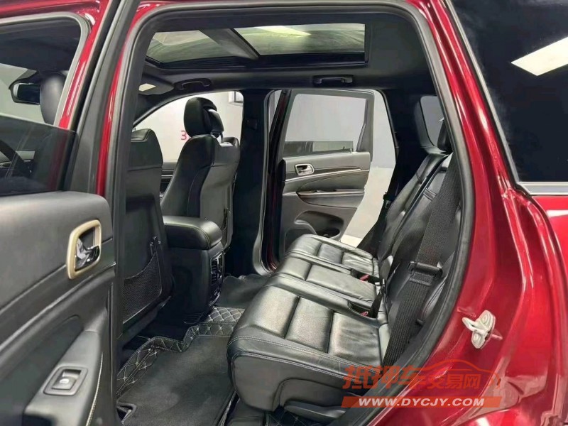 成都16年Jeep大切诺基5