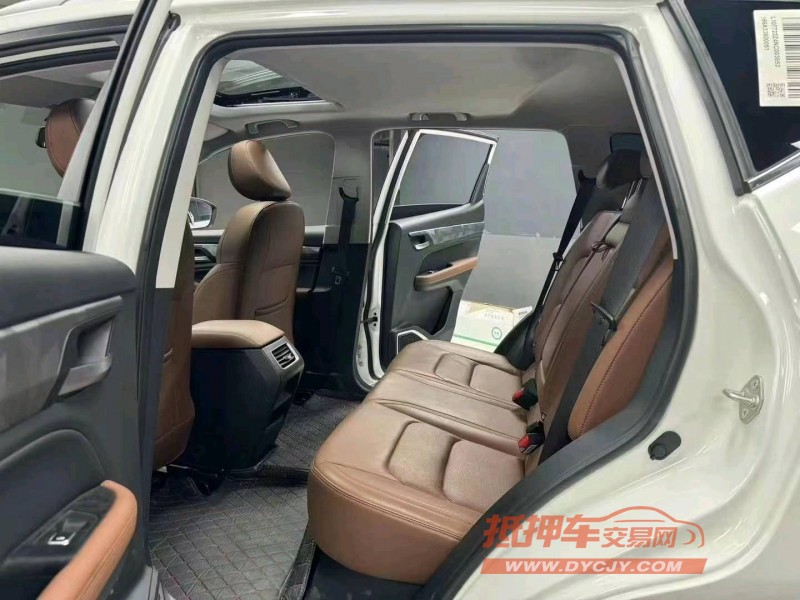 成都23年吉利远景X65