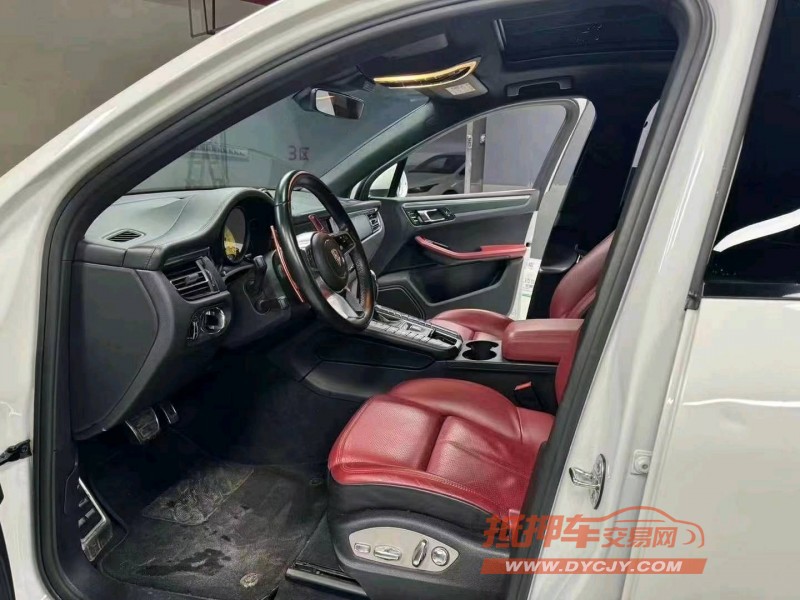 成都19年保时捷Macan5