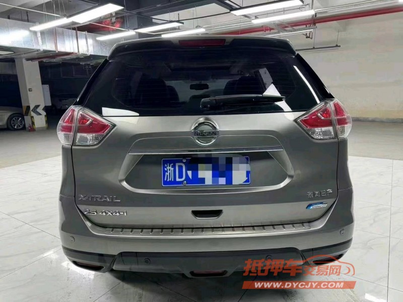 成都14年日产奇骏8