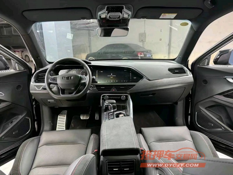 成都20年吉利星越6