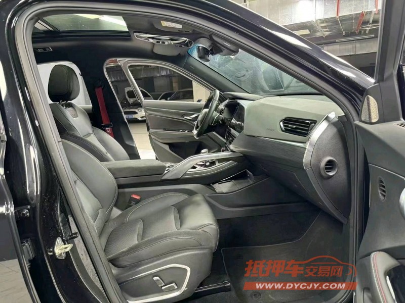 成都20年吉利星越7