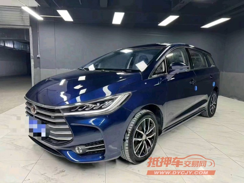 成都18年比亚迪宋9