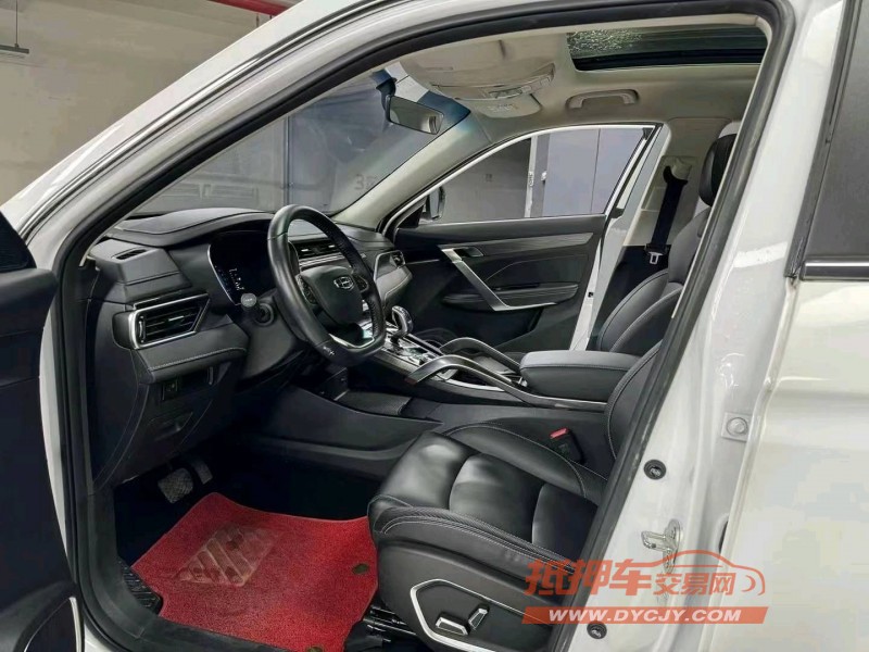 成都19年吉利博越3