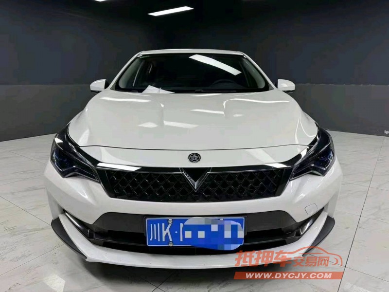 成都18年马自达昂克赛拉1