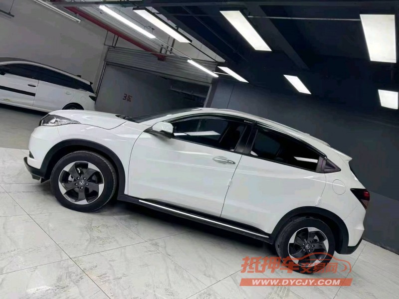 成都19年本田缤智5