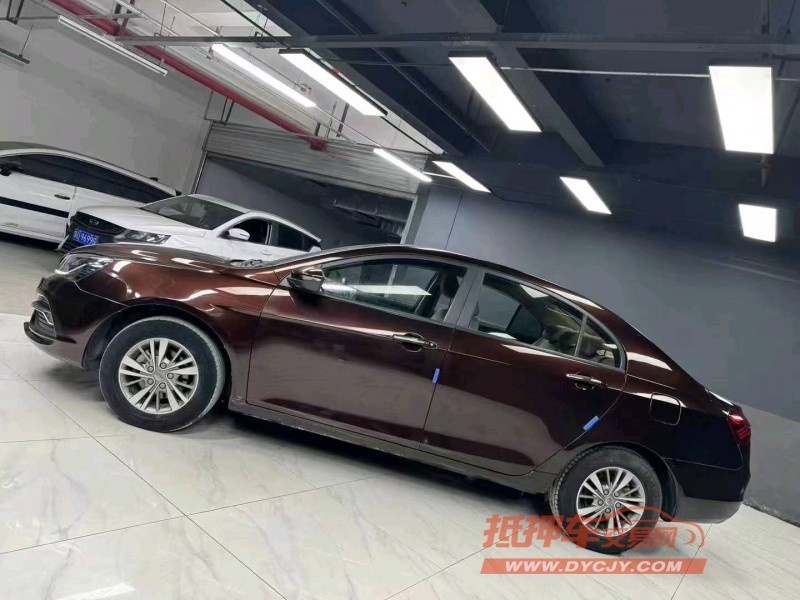 成都18年吉利帝豪3