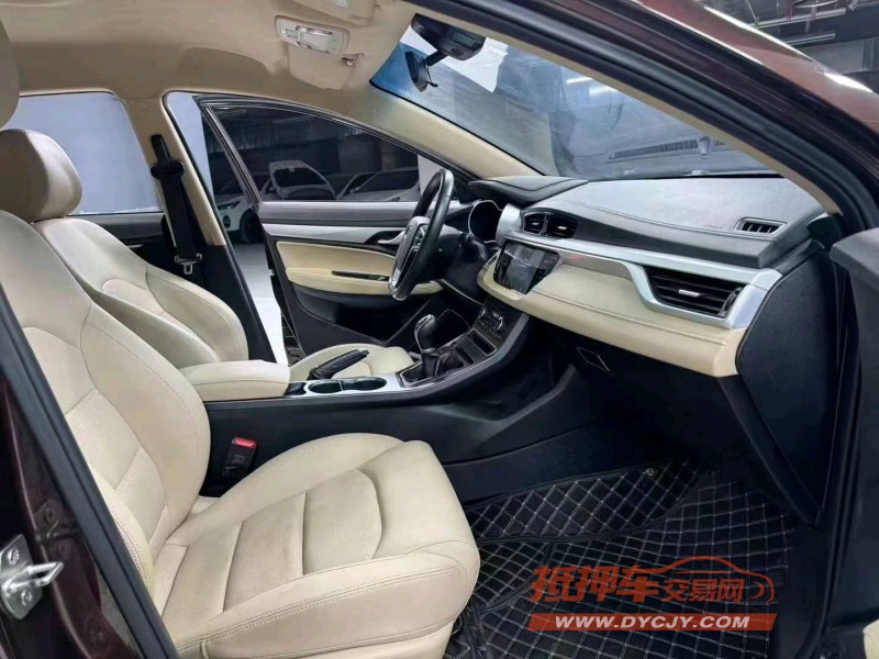 成都18年吉利帝豪5