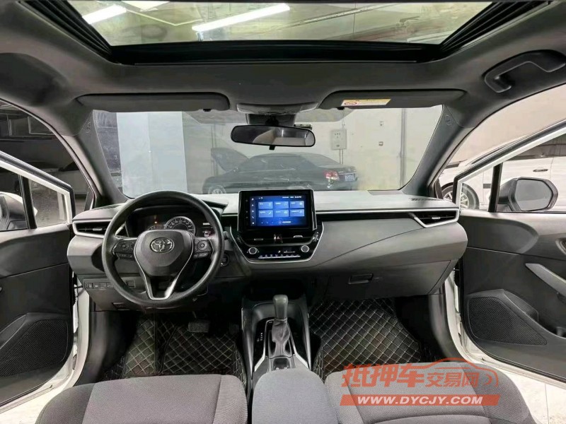 成都23年丰田雷凌6