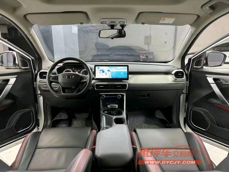 成都21年吉利缤越8