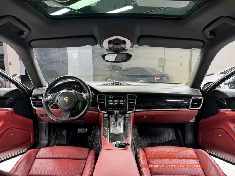 成都14年保时捷帕拉梅拉7