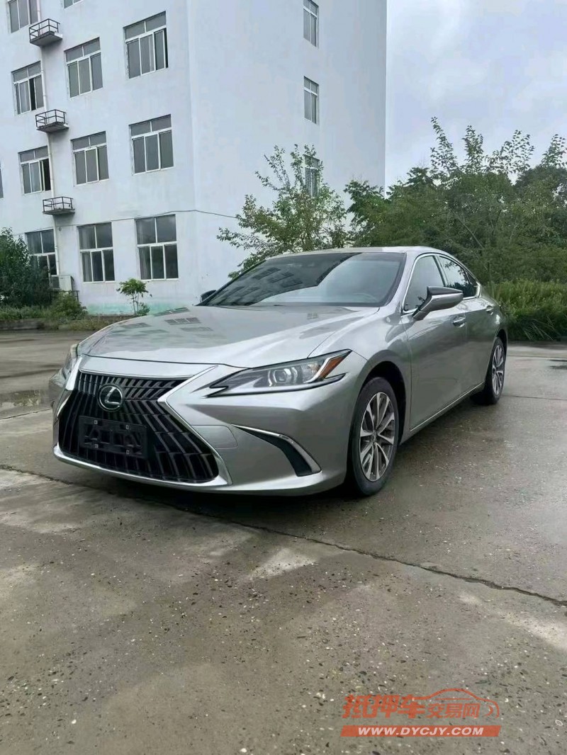 襄阳21年雷克萨斯ES2