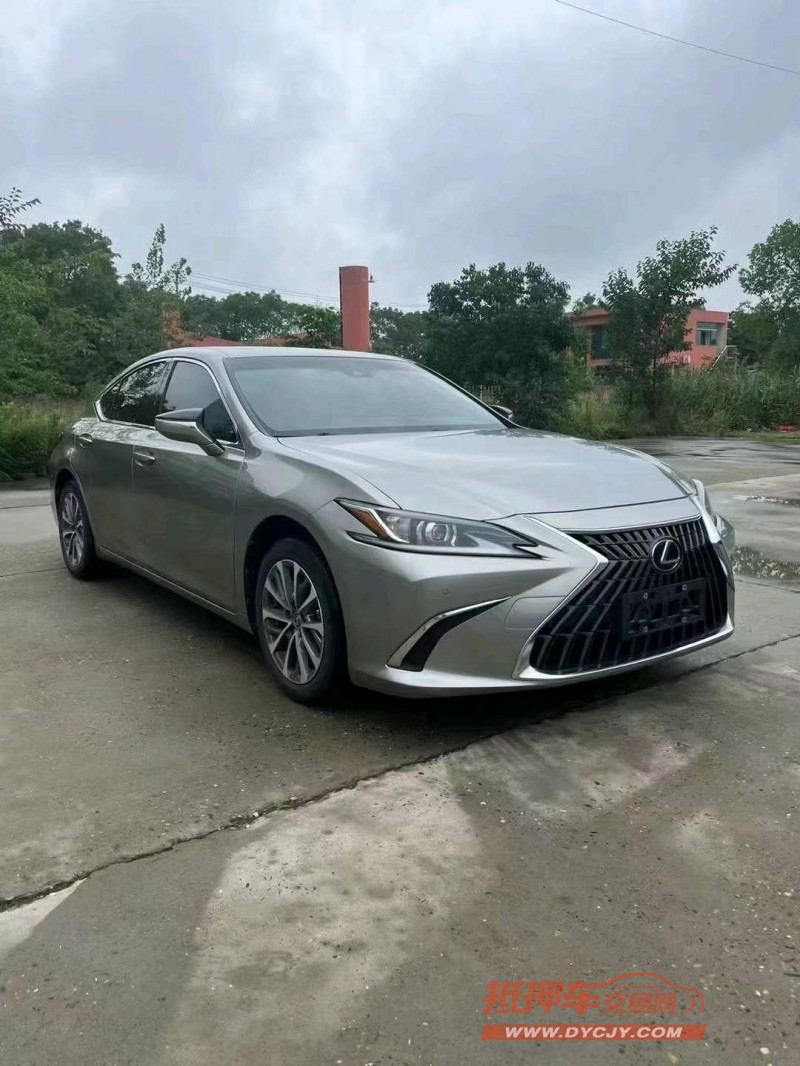 襄阳21年雷克萨斯ES3