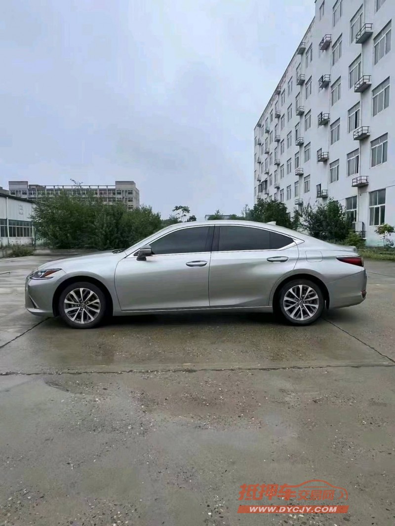 襄阳21年雷克萨斯ES4