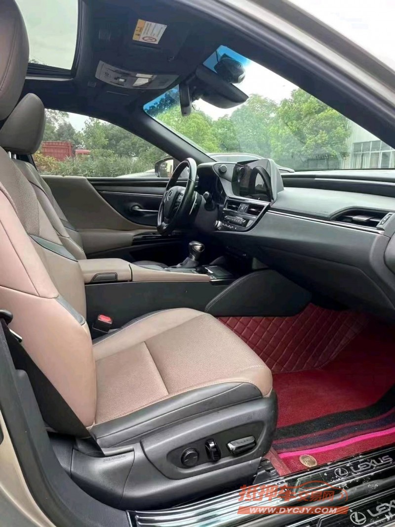 襄阳21年雷克萨斯ES5