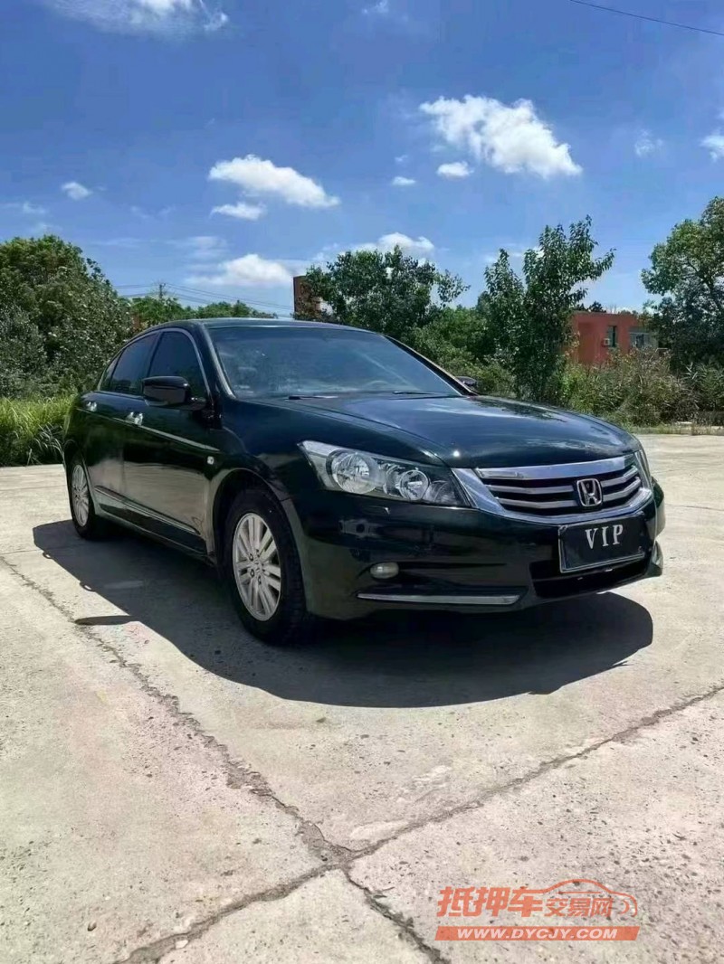 襄阳13年本田雅阁3