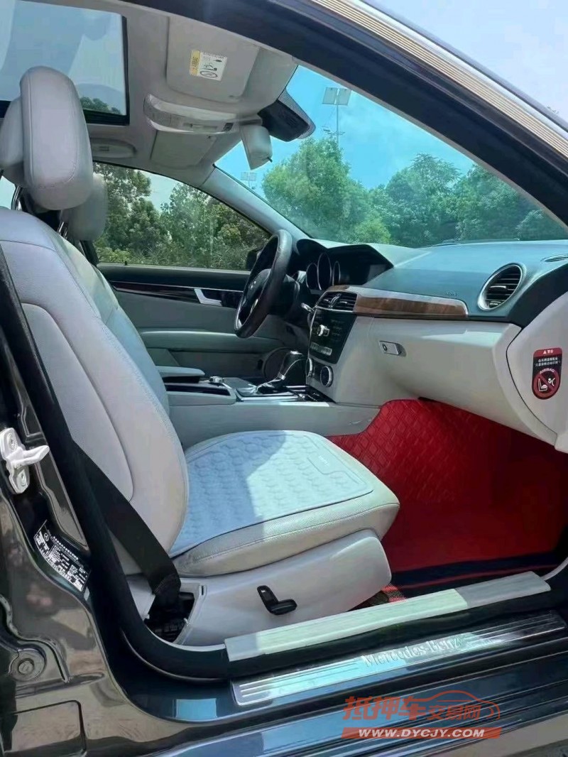 襄阳14年奔驰C8