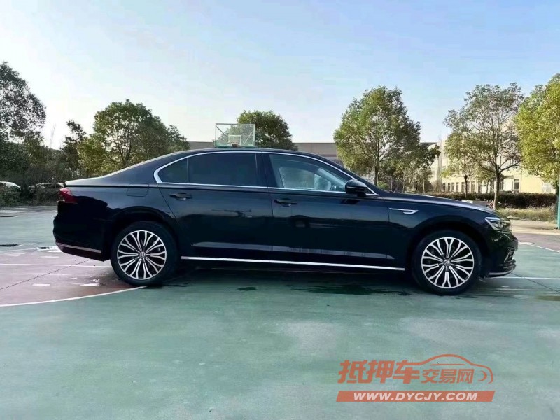 襄阳21年大众辉昂4