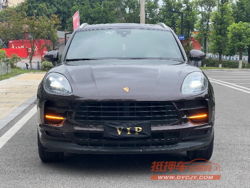重庆19年保时捷Macan1