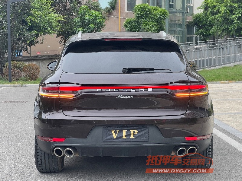 重庆19年保时捷Macan9