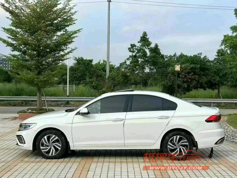 佛山22年大众宝来8