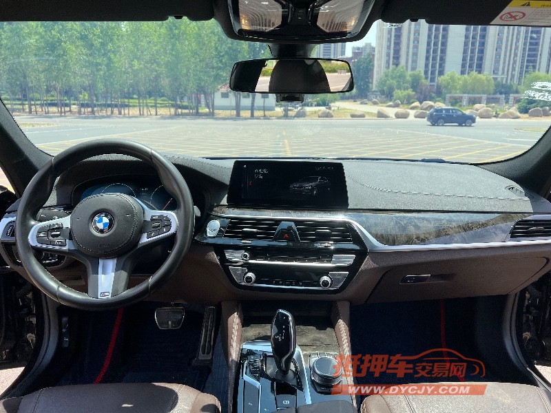 济宁19年宝马5系4