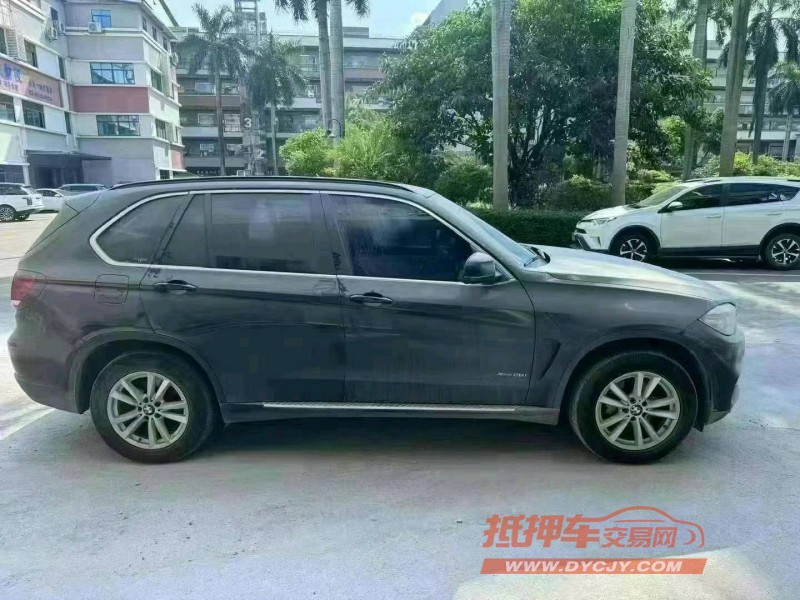 江门16年宝马X57