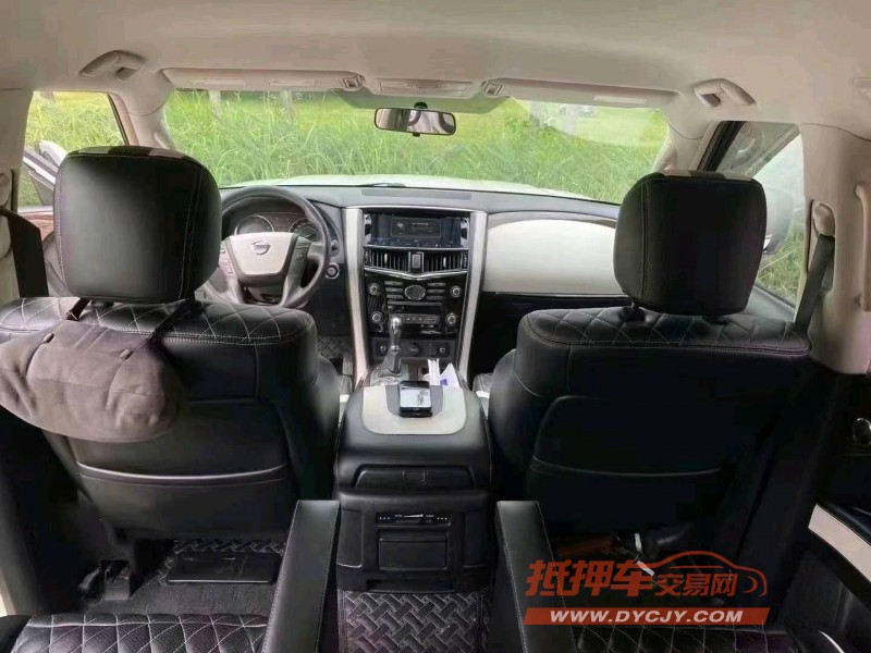 保定19年日产途乐8