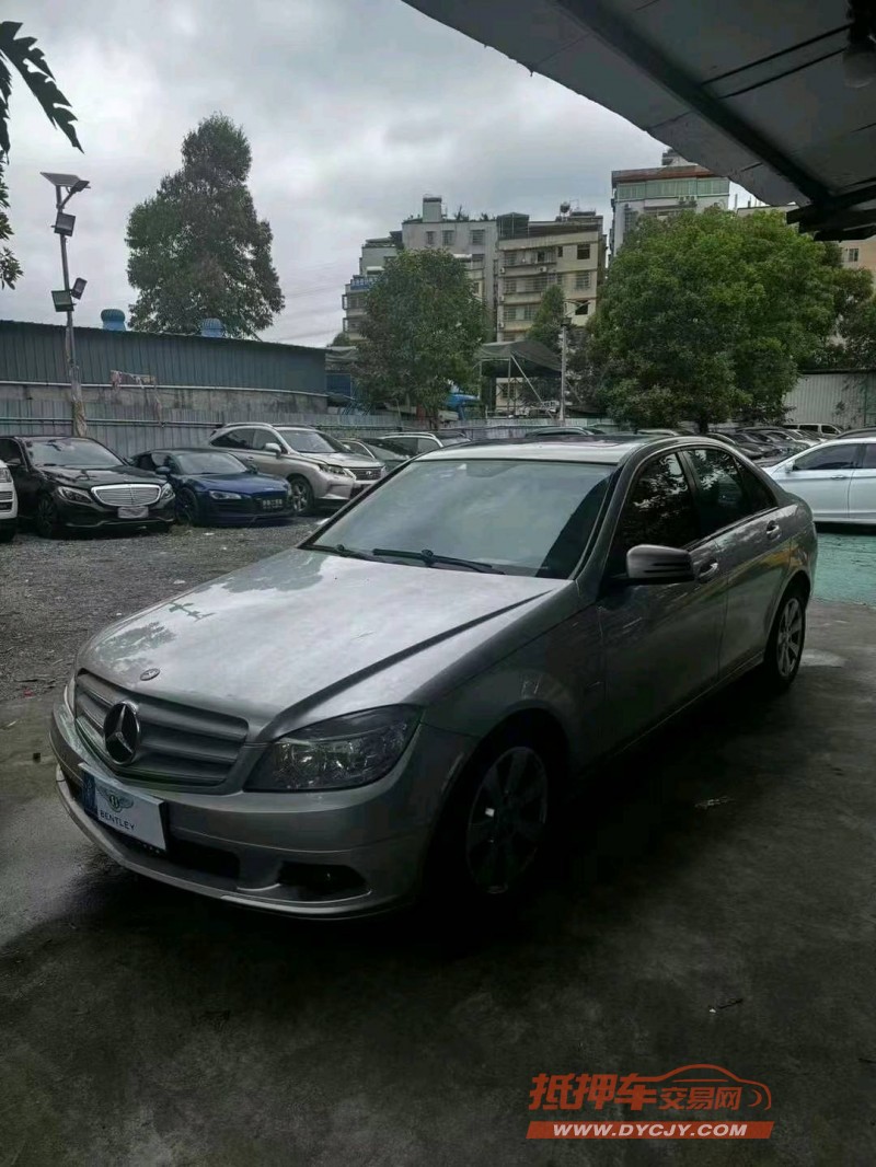 广州11年奔驰C2