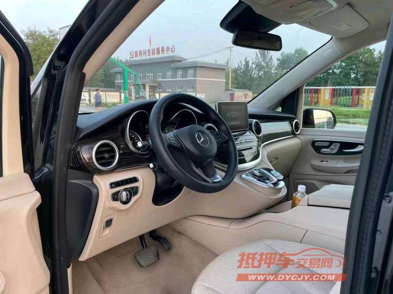 徐州17年奔驰V4
