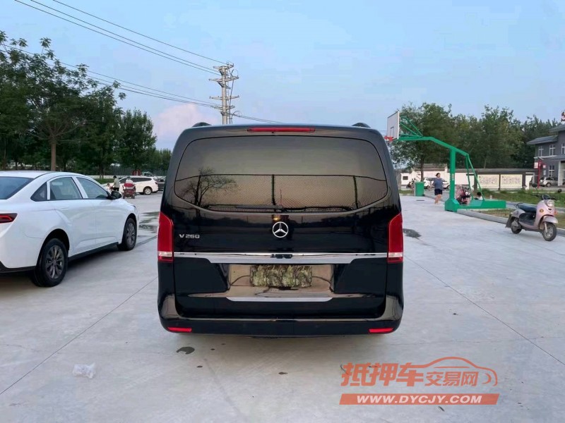 徐州17年奔驰V9