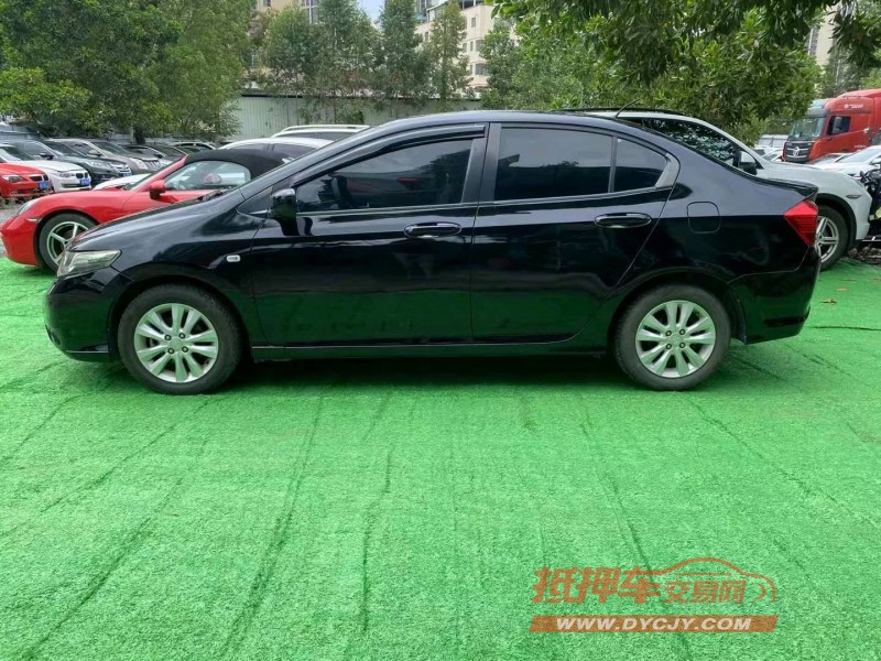 广州12年本田锋范4