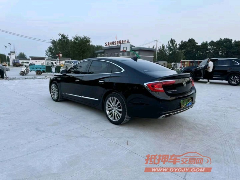 徐州19年别克君越8