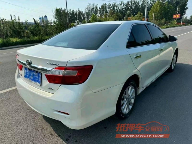 潍坊14年丰田凯美瑞4