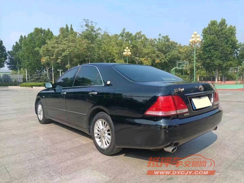 潍坊07年丰田皇冠3