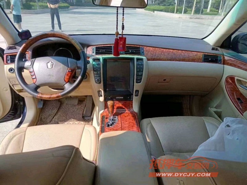 潍坊07年丰田皇冠4